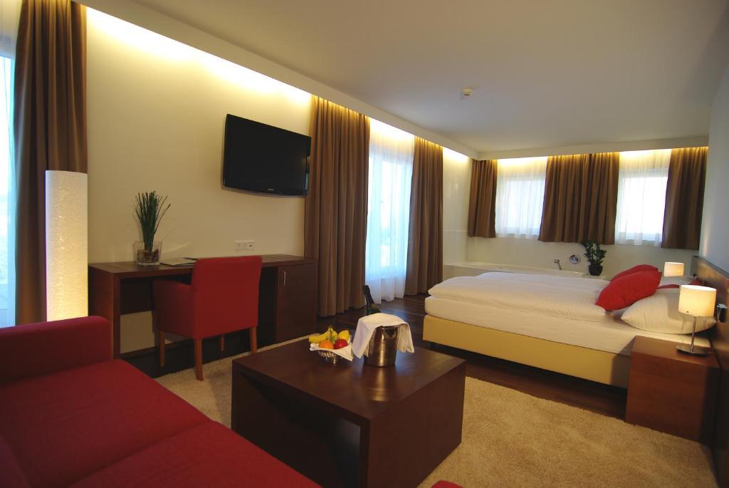 Hotel & Restaurant Christkindlwirt Steyr Rom bilde