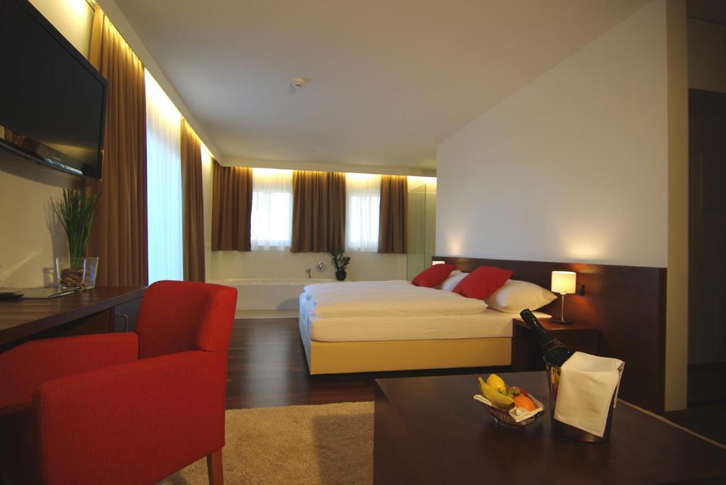Hotel & Restaurant Christkindlwirt Steyr Rom bilde
